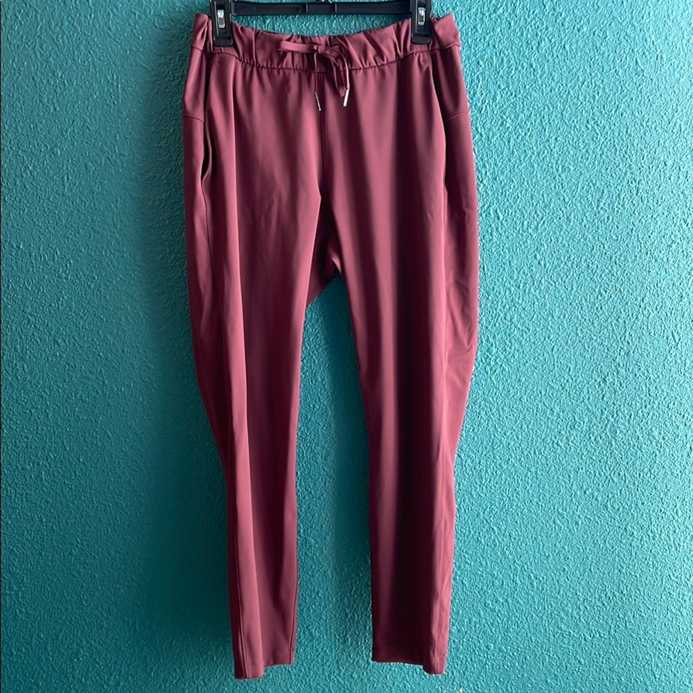 lululemon athletica Women's Burgundy Joggers